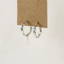 Load image into Gallery viewer, Small Melted Hoop Earrings With Pearl