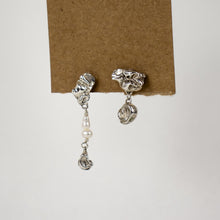 Load image into Gallery viewer, Silver Asymmetrical Pods & Pearls Earrings