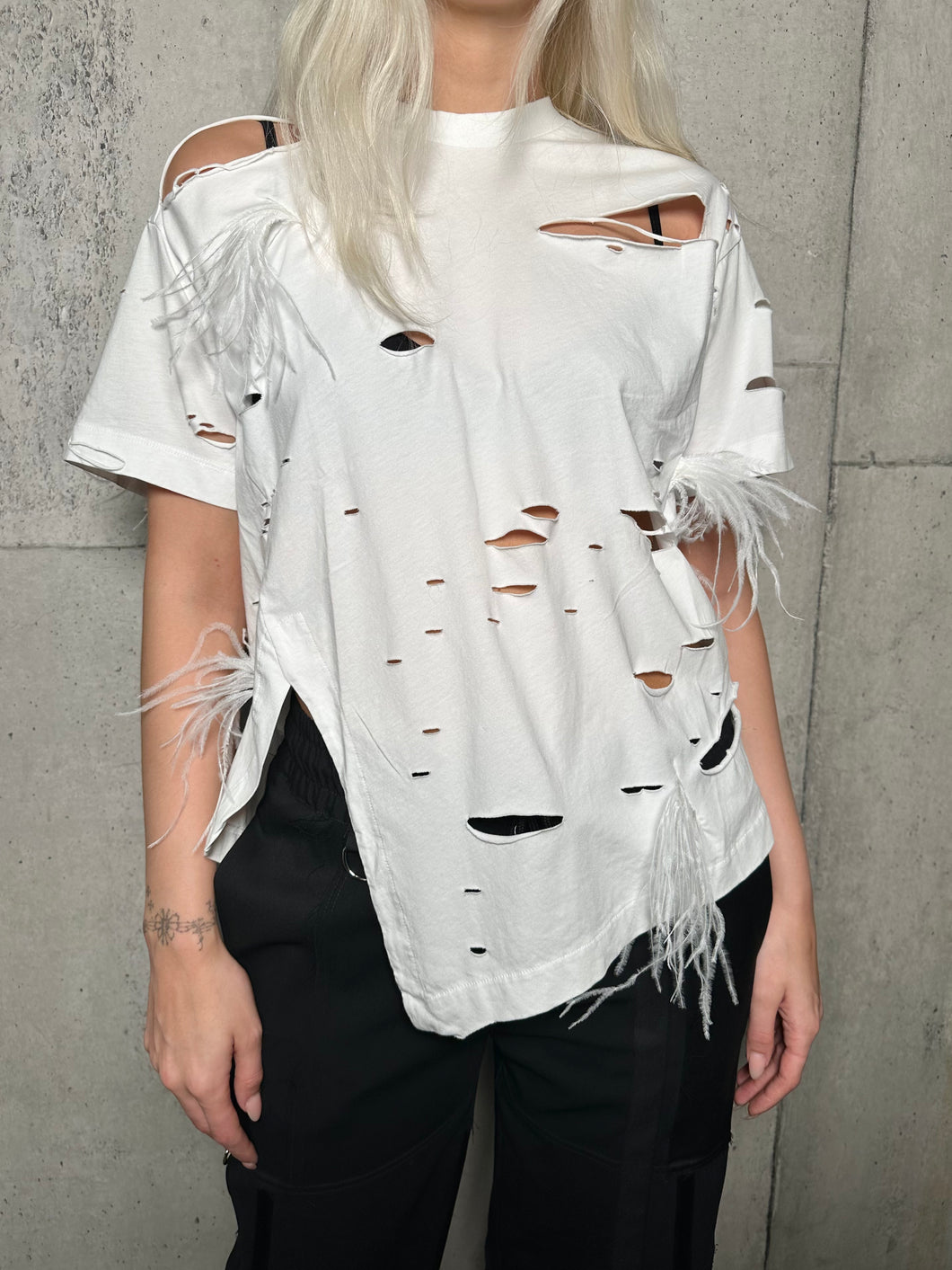 Distressed T-Shirt With Feathers - White