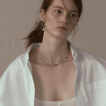 Load image into Gallery viewer, Medium Melted Hoop Earrings With Pearl