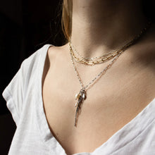 Load image into Gallery viewer, Drop-Chain & Pearl Necklace