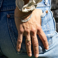 Load image into Gallery viewer, Beaded Spine Bracelet