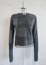 Load image into Gallery viewer, Fitted Cashmere Sweater