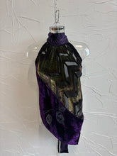 Load image into Gallery viewer, Velvet Halterneck Top
