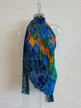 Load image into Gallery viewer, Velvet Halterneck Top