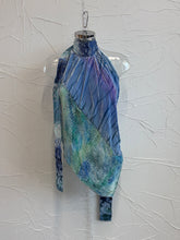Load image into Gallery viewer, Velvet Halterneck Top