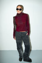 Load image into Gallery viewer, Fitted Cashmere Sweater