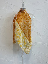 Load image into Gallery viewer, Velvet Halterneck Top