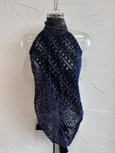 Load image into Gallery viewer, Velvet Halterneck Top