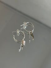 Load image into Gallery viewer, Mixed Metal Two Branch Hoop with Bead