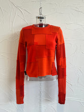 Load image into Gallery viewer, Fitted Cashmere Sweater