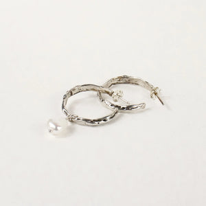 Medium Melted Hoop Earrings With Pearl