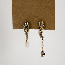 Load image into Gallery viewer, Sculptural Pods &amp; Pearls Earrings