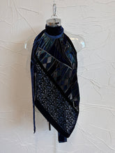 Load image into Gallery viewer, Velvet Halterneck Top