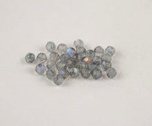 Load image into Gallery viewer, Hand-Beaded Gold Figaro Bracelet