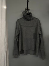 Load image into Gallery viewer, Cashmere Turtleneck Sweater