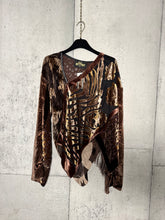 Load image into Gallery viewer, Asymmetrical Velvet Top