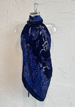 Load image into Gallery viewer, Velvet Halterneck Top