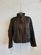 Load image into Gallery viewer, Zip Up Plaid Jacket