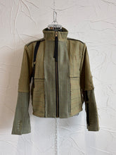 Load image into Gallery viewer, Zip Up Plaid Jacket