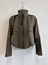 Load image into Gallery viewer, Zip Up Plaid Jacket
