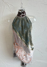 Load image into Gallery viewer, Velvet Halterneck Top