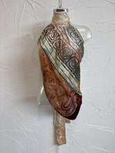 Load image into Gallery viewer, Velvet Halterneck Top