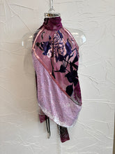 Load image into Gallery viewer, Velvet Halterneck Top