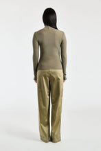 Load image into Gallery viewer, Verona Turtleneck - Chai Cast