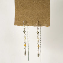 Load image into Gallery viewer, Seed Beaded Threader Earrings